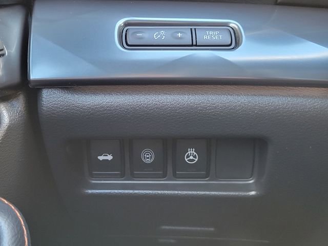 Used 2023 Nissan Maxima SR w/ Sport Mat Group FWD image 27