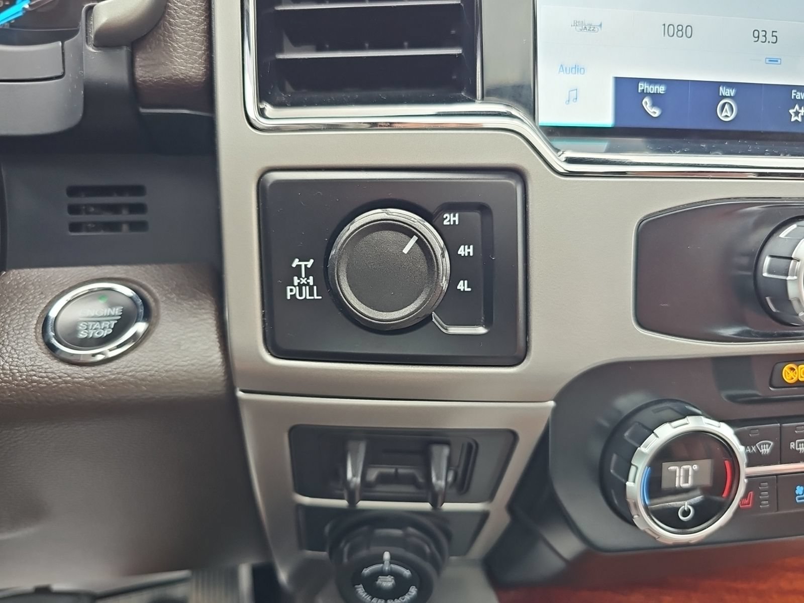 Used 2022 Ford F350 King Ranch w/ King Ranch Ultimate Package AWD/4WD image 19