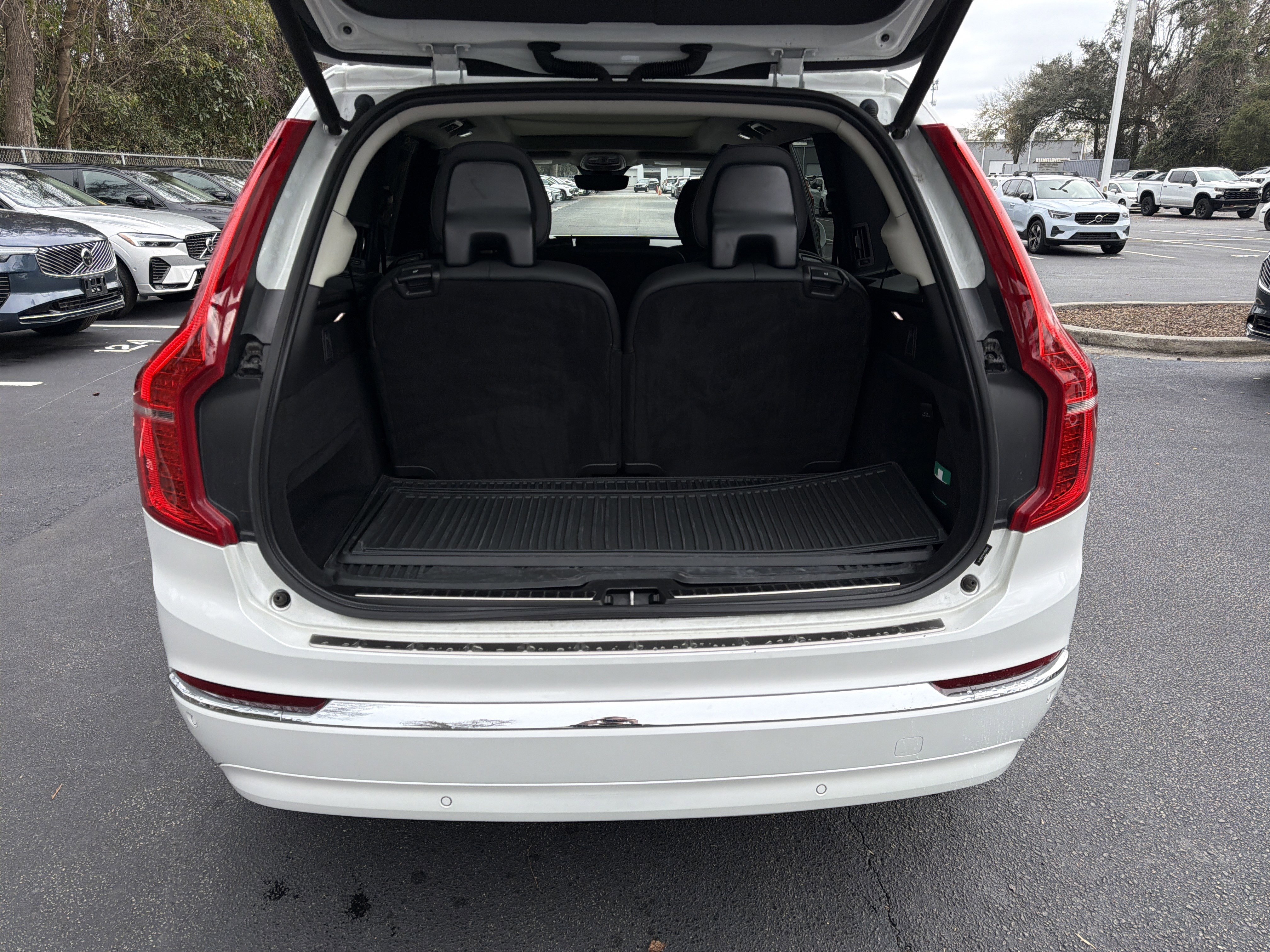 Certified 2024 Volvo XC90 B6 Plus w/ Protection Package Premier image 34