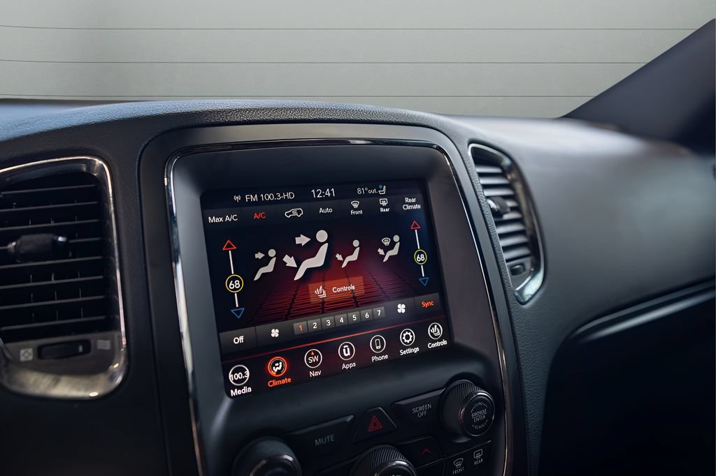 Used 2018 Dodge Durango R/T w/ Blacktop Package AWD/4WD image 21