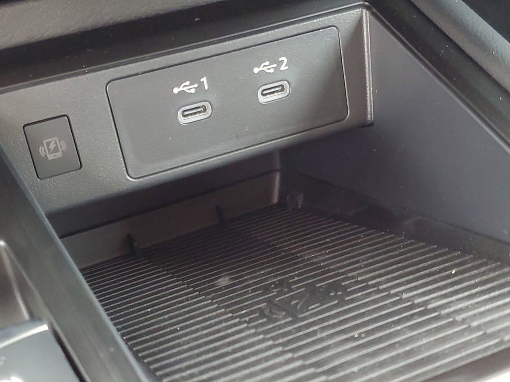 New 2025 Nissan Kicks SR image 22