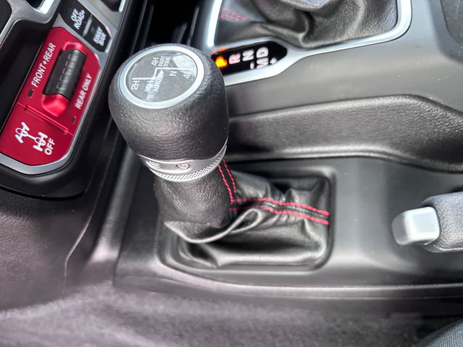 Used 2021 Jeep Wrangler Unlimited Rubicon AWD/4WD image 33