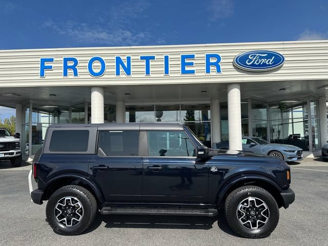 Used 2021 Ford Bronco Outer Banks AWD/4WD image 2