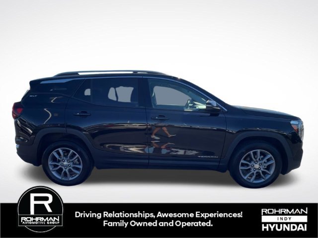 Used 2024 GMC Terrain SLT AWD/4WD image 10