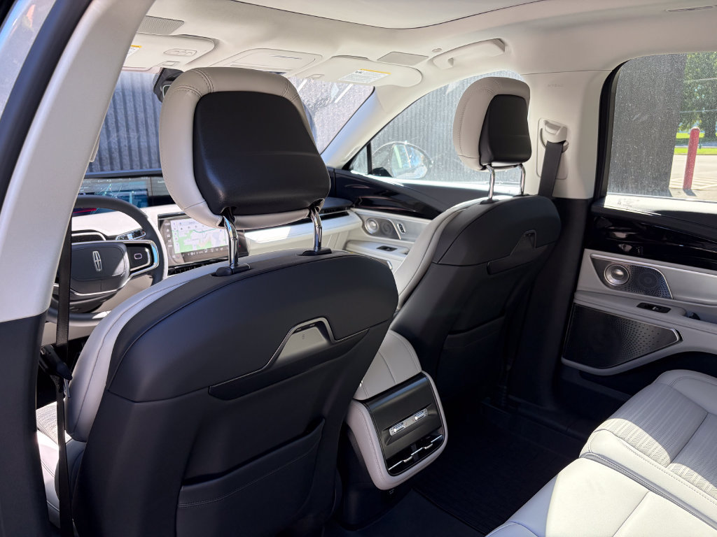 New 2026 Lincoln Nautilus Reserve AWD/4WD image 19