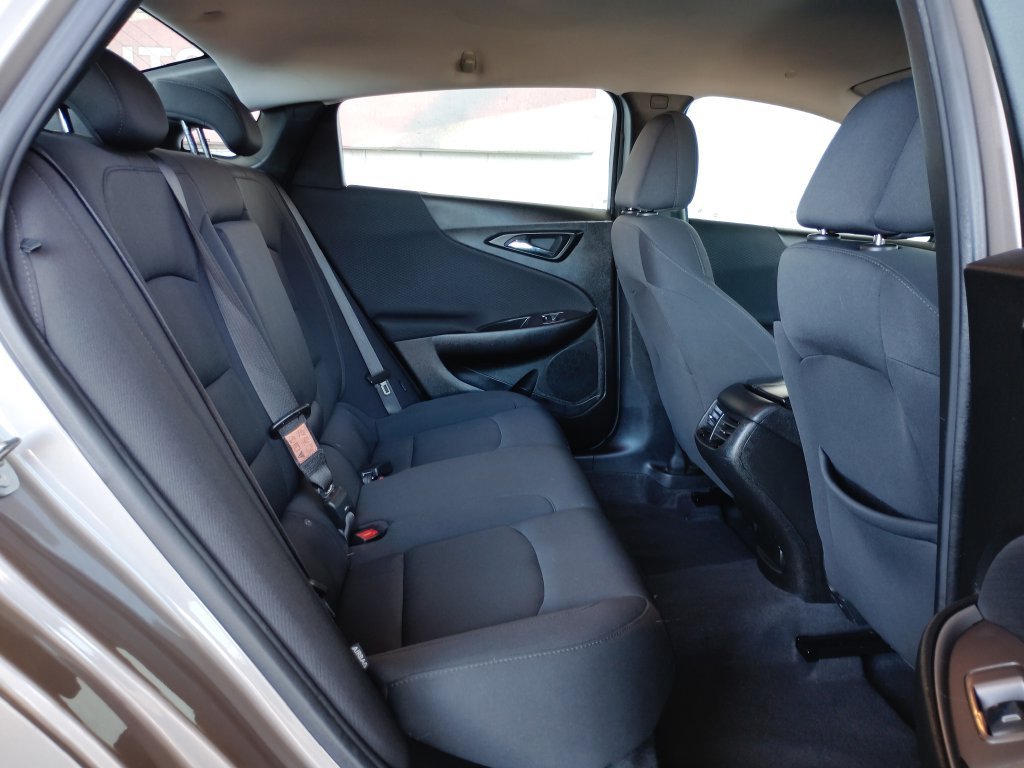 Used 2023 Chevrolet Malibu LT FWD image 17
