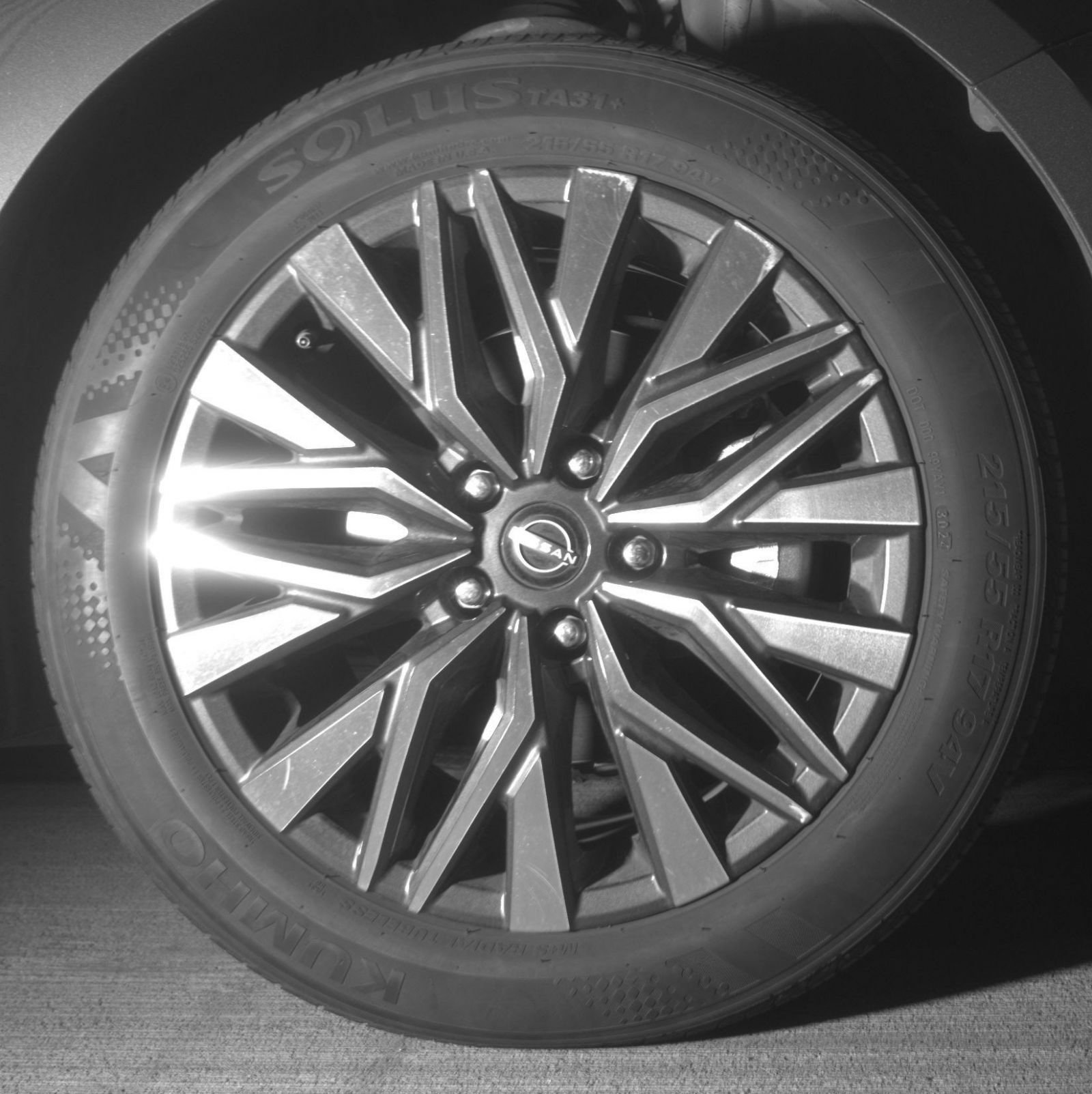 Used 2025 Nissan Altima 2.5 SV FWD image 16