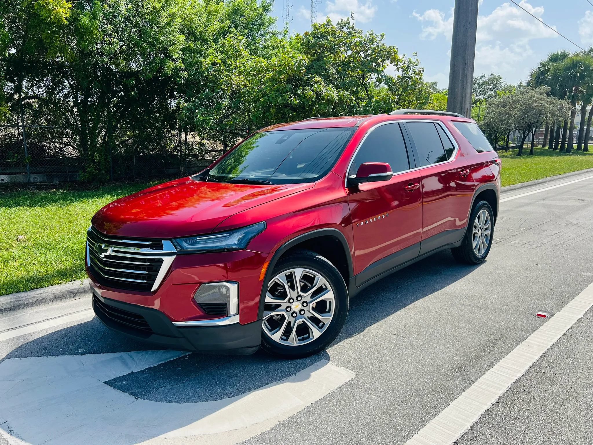Used 2023 Chevrolet Traverse LT