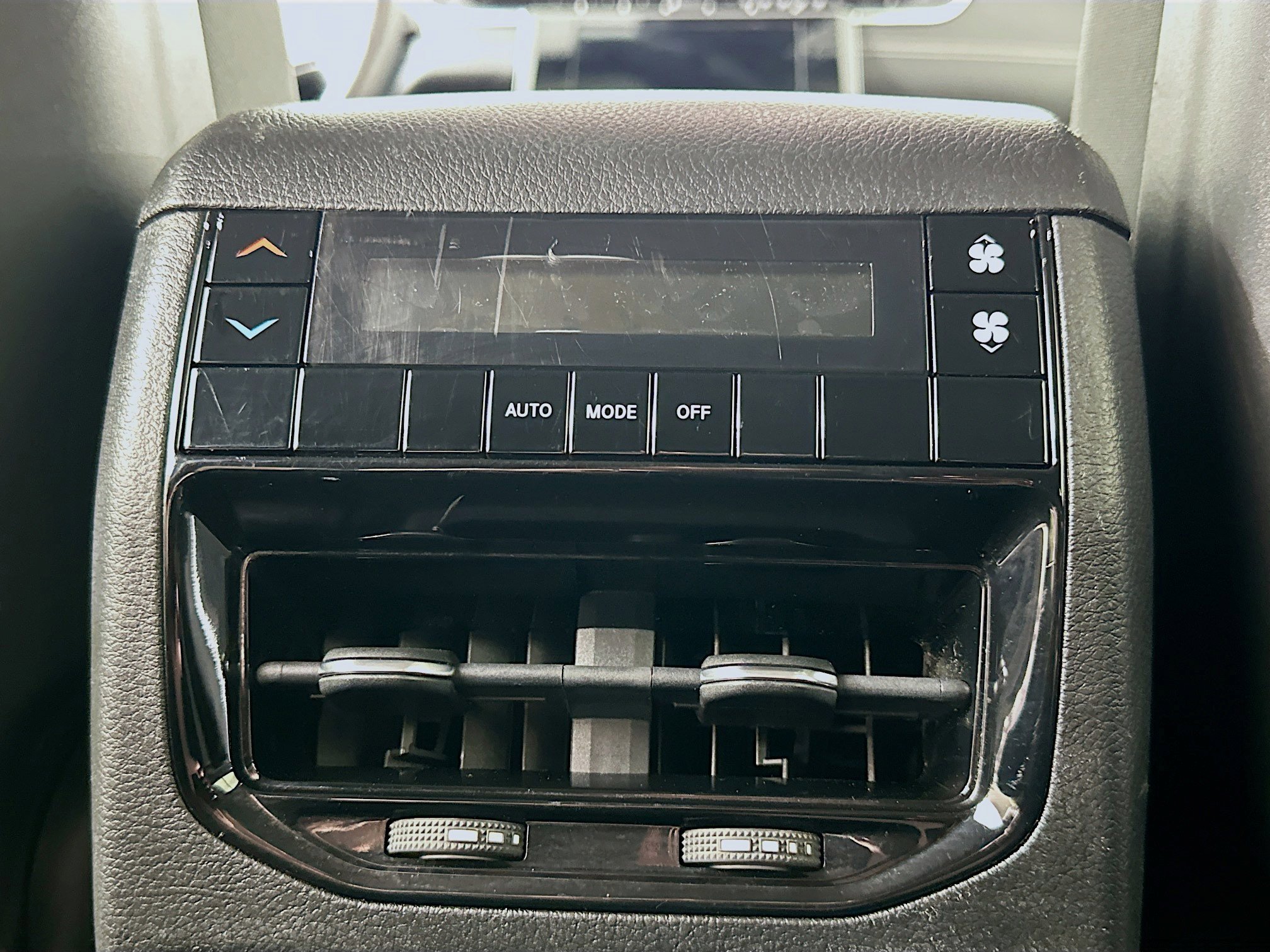 Used 2022 Jeep Grand Cherokee L Laredo w/ Luxury Tech Group I image 26