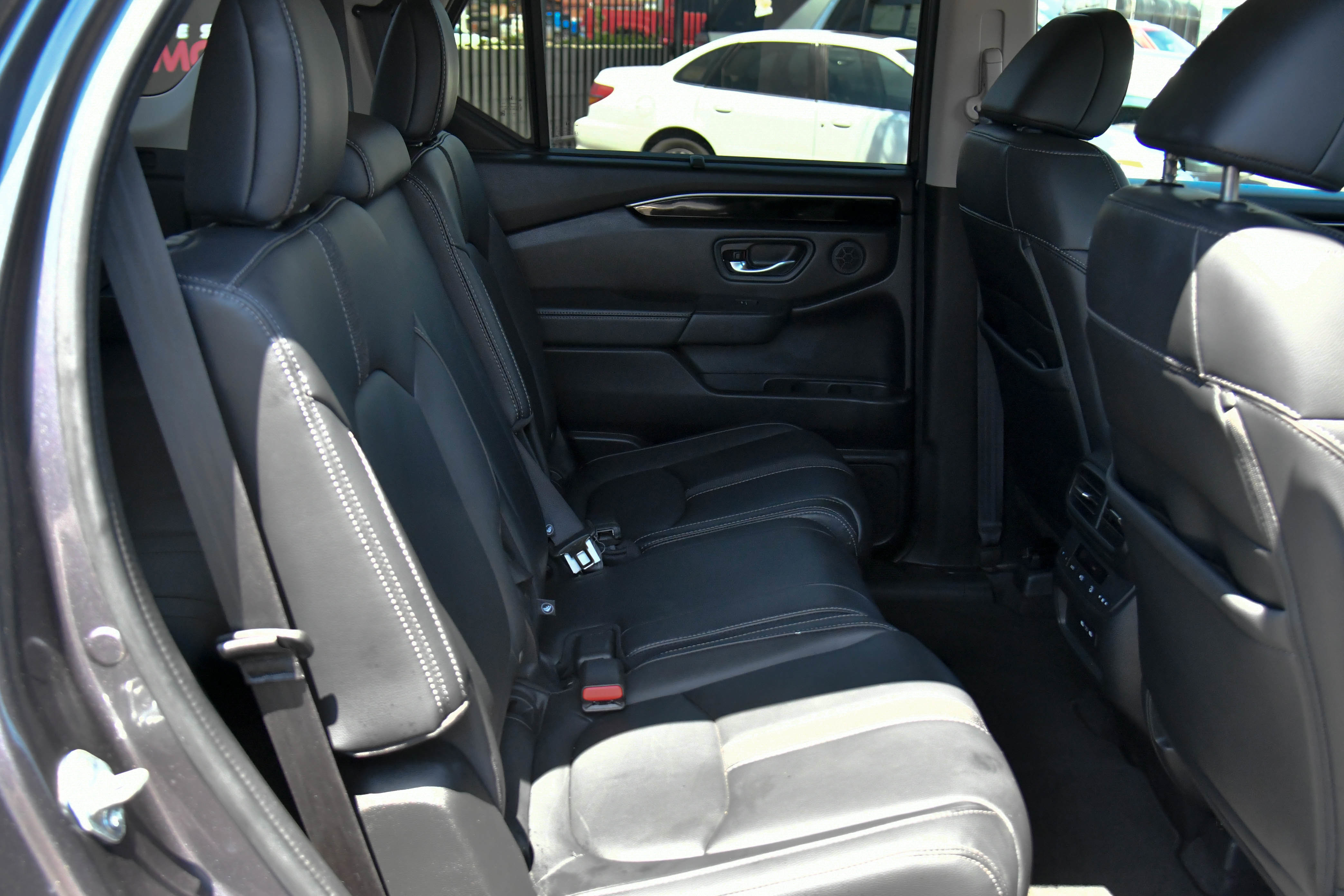 Used 2024 Honda Pilot EX-L image 48