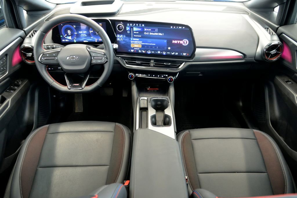 Certified 2025 Chevrolet Equinox EV RS w/ Convenience Package II image 17