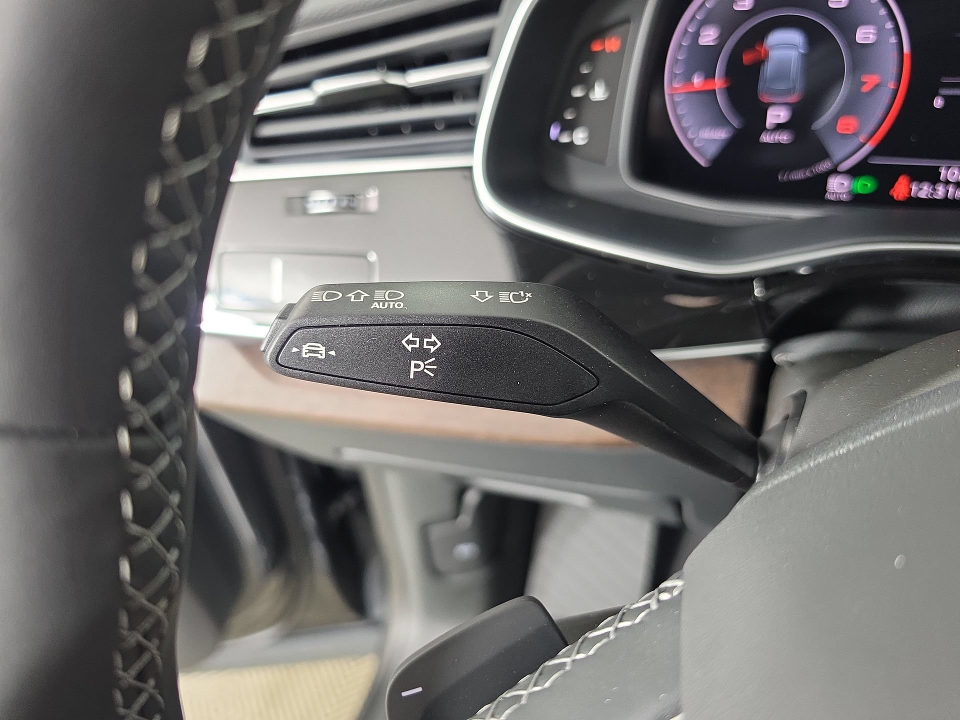 New 2026 Audi Q8 Premium Plus AWD/4WD image 25