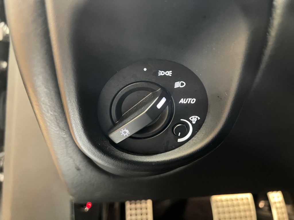 Used 2015 Aston Martin Rapide S image 20