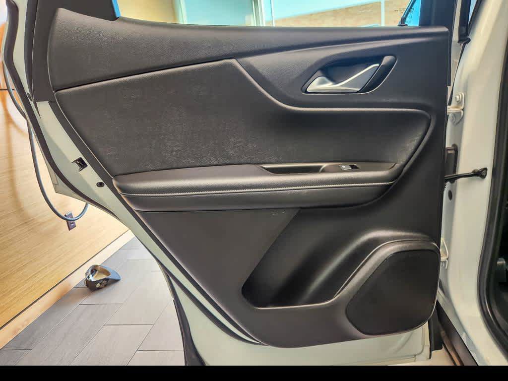 Used 2025 Chevrolet Blazer LT FWD image 21