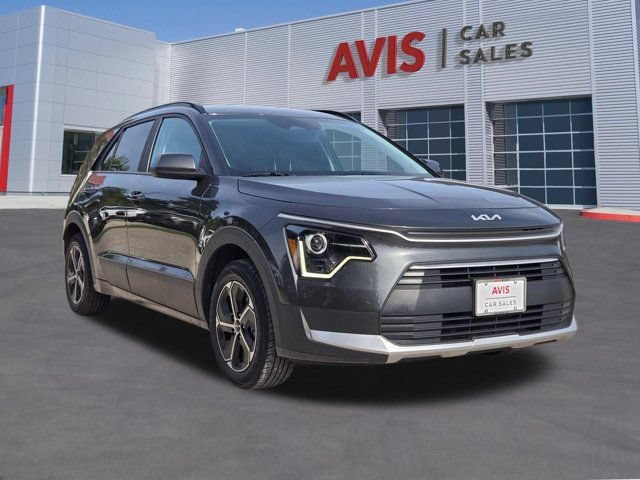 Used 2025 Kia Niro LX FWD image 3