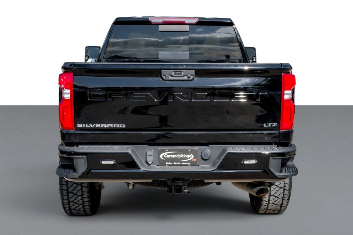 Used 2020 Chevrolet Silverado 2500 LTZ AWD/4WD image 9