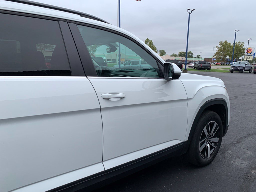 Used 2023 Volkswagen Atlas SE AWD/4WD image 13