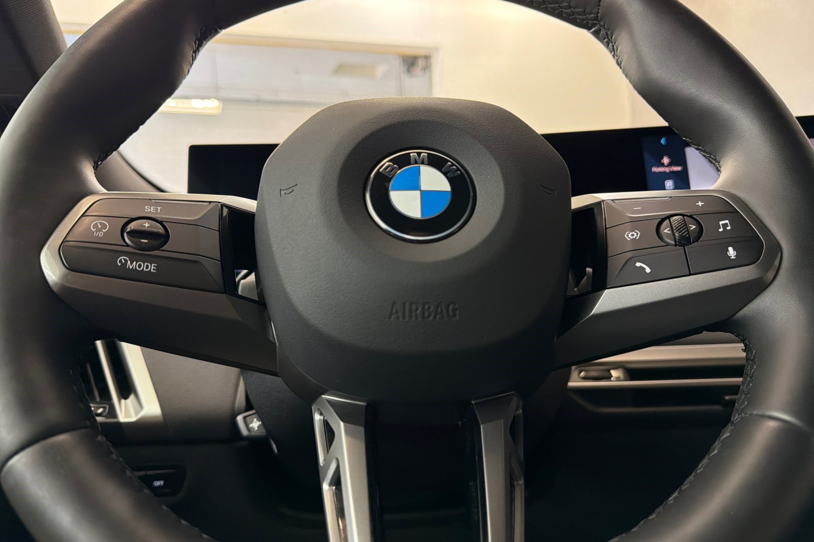 Used 2025 BMW iX xDrive50 w/ Premium Package AWD/4WD image 11