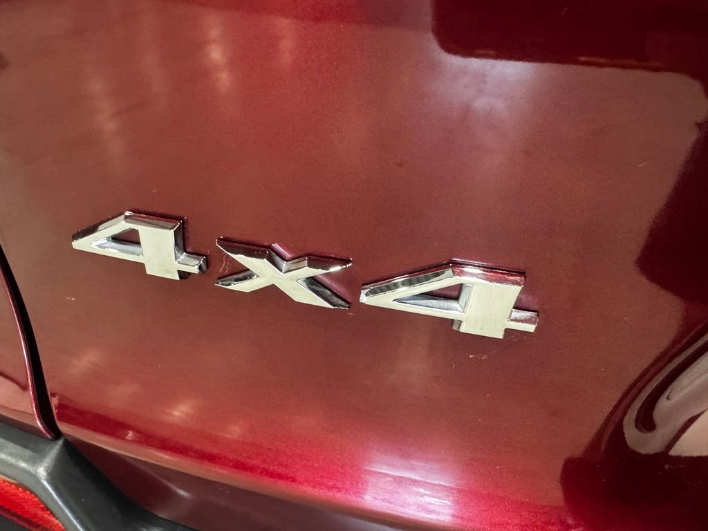 Used 2020 Jeep Cherokee Latitude Plus image 31