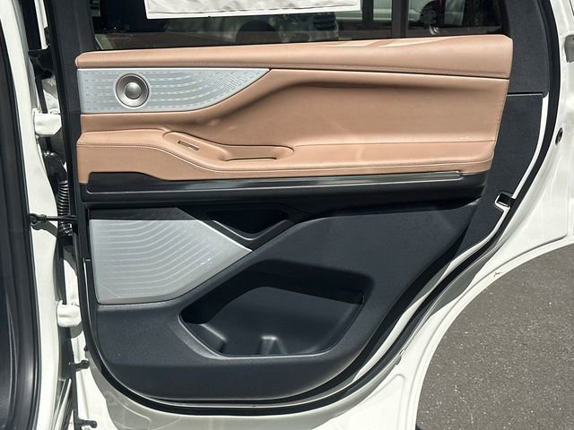 New 2026 Lincoln Navigator Black Label AWD/4WD image 19