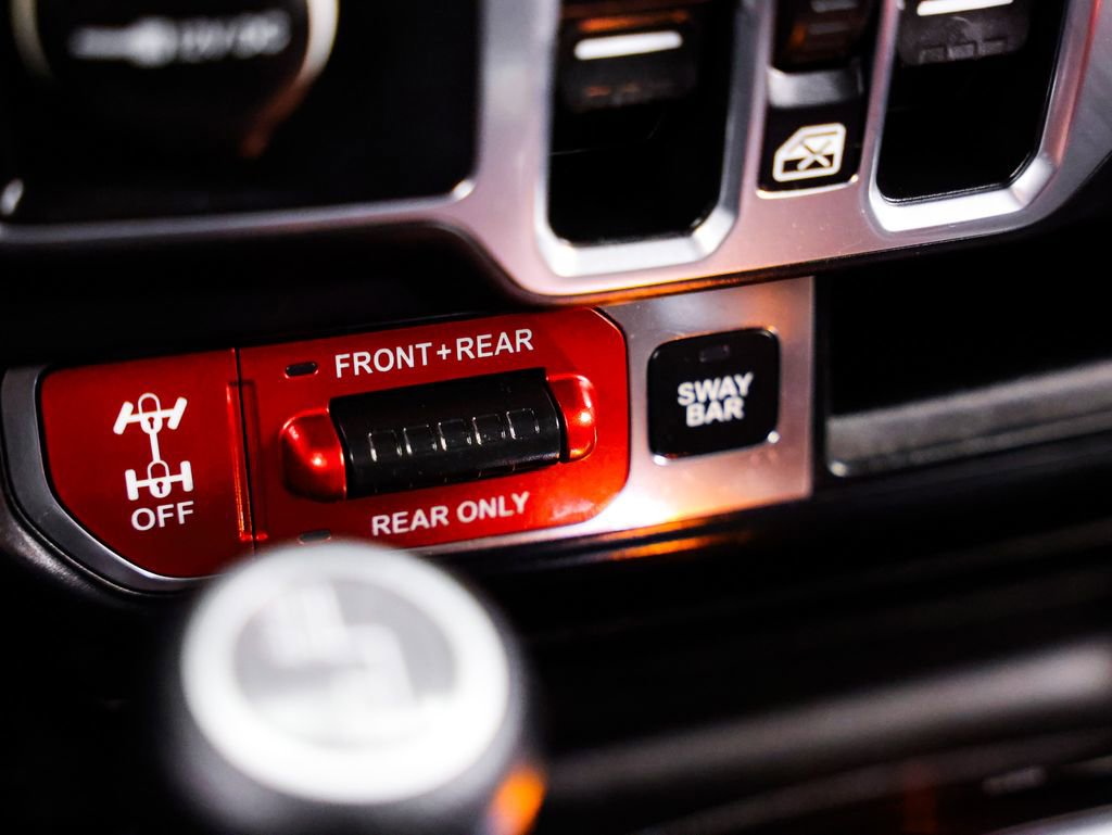 Used 2018 Jeep Wrangler Unlimited Rubicon image 32