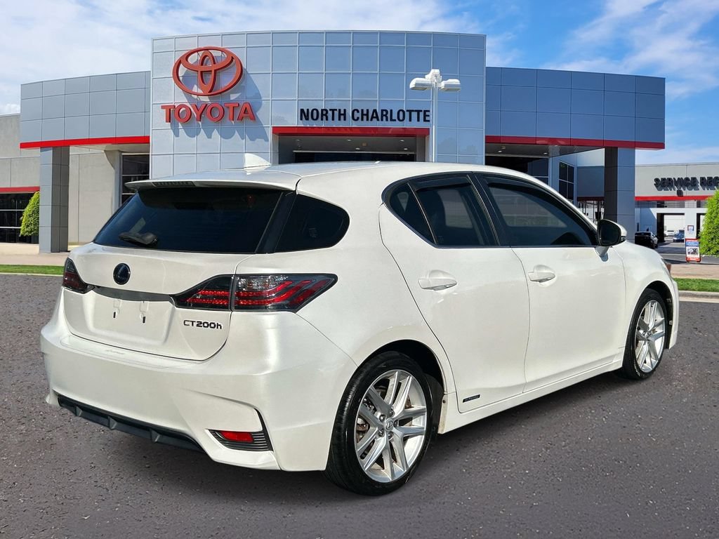 Used 2015 Lexus CT 200h w/ Seat Comfort Package FWD image 6