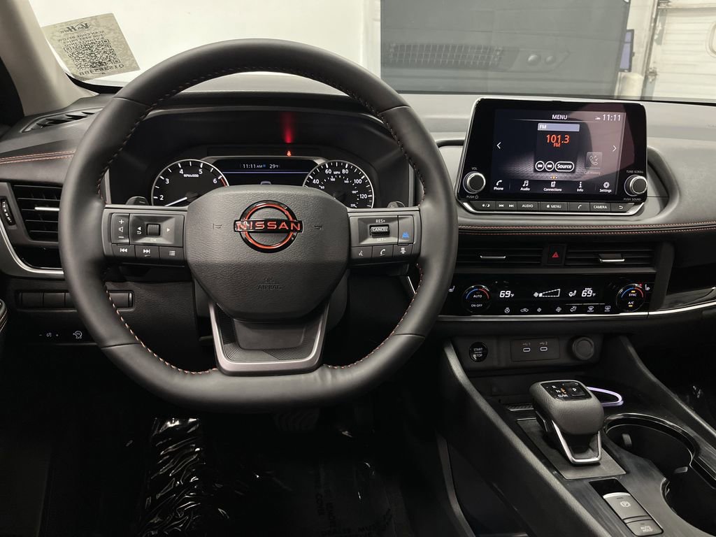 Used 2025 Nissan Rogue SV w/ Rock Creek Premium Package image 5