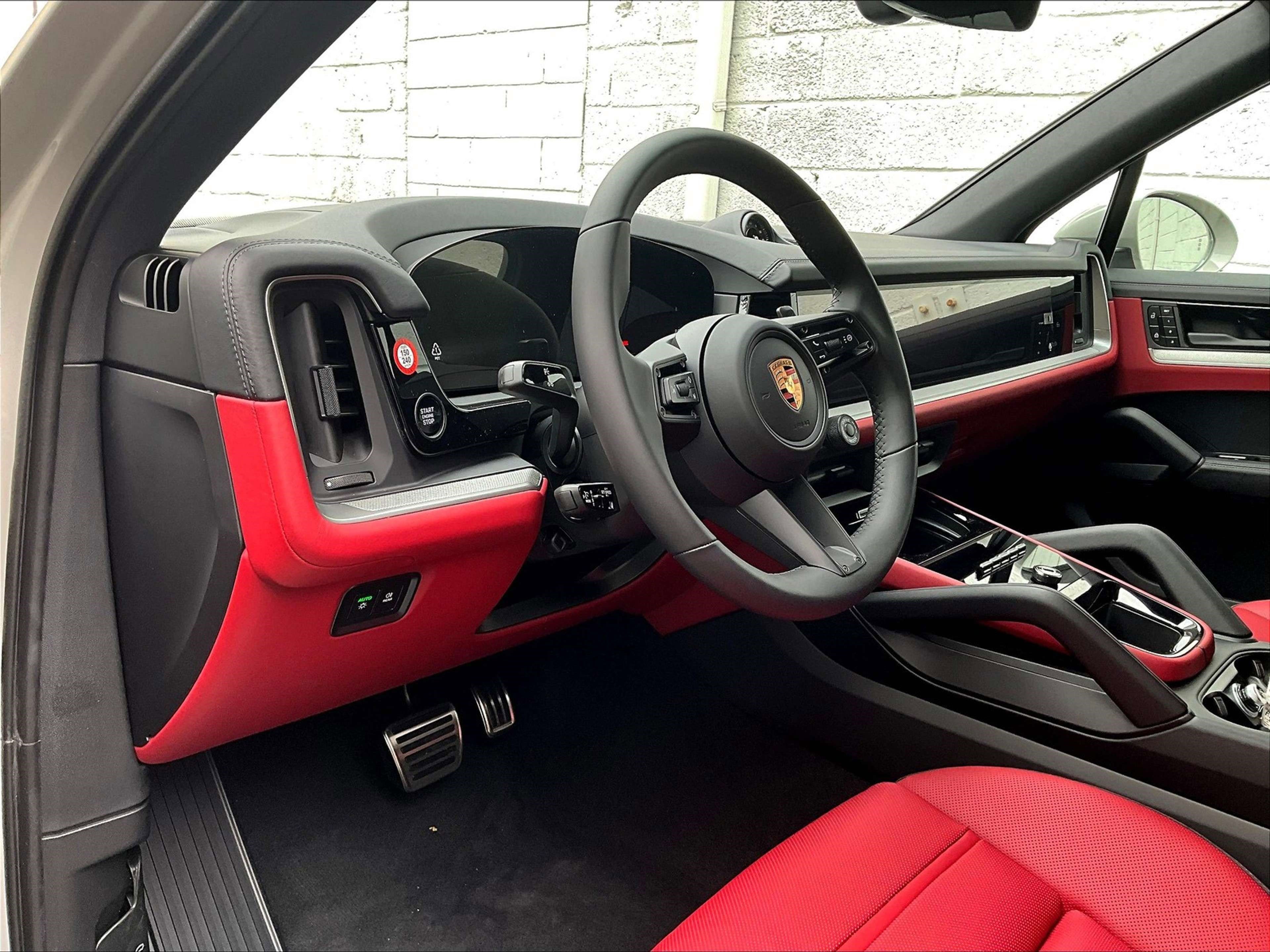 New 2026 Porsche Cayenne S image 4