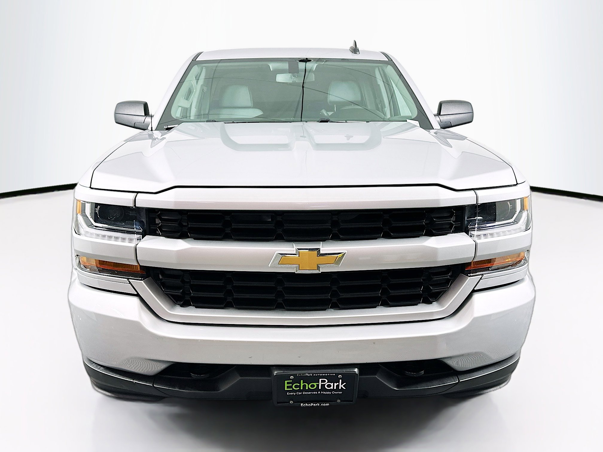Used 2016 Chevrolet Silverado 1500 Custom w/ Custom Convenience Package image 2