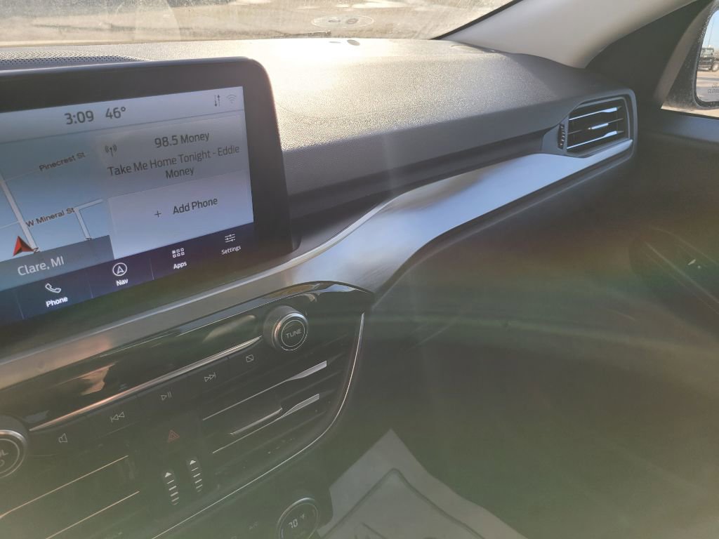 Used 2021 Ford Escape Titanium image 44