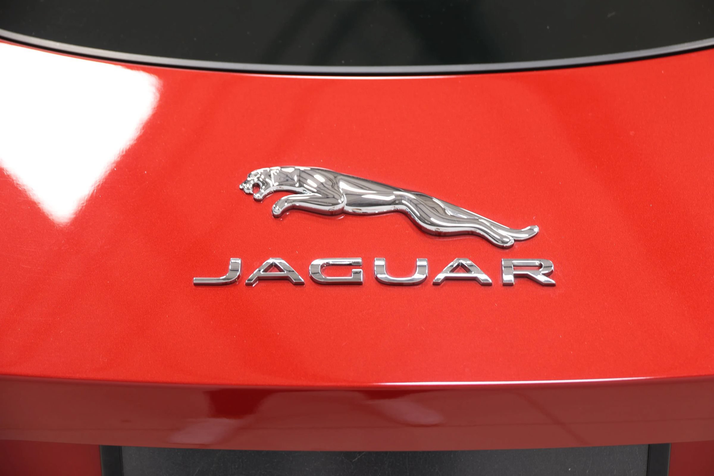 Used 2021 Jaguar F-TYPE R AWD/4WD image 6