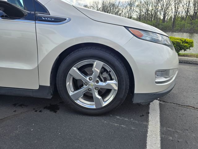 Used 2014 Chevrolet Volt Premium w/ Premium Trim Package image 4