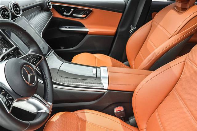 Used 2023 Mercedes-Benz GLC 300 4MATIC image 11