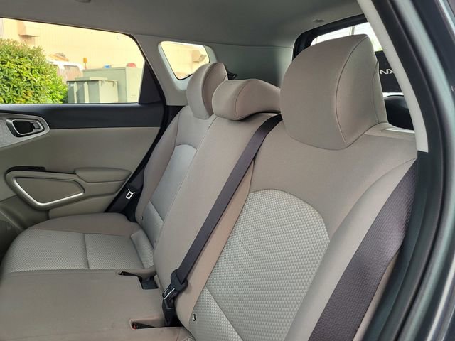 Certified 2025 Kia Soul LX w/ LX Technology Package image 15