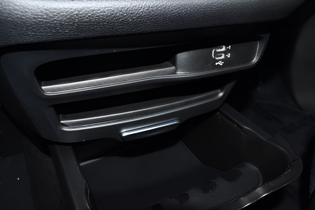 New 2026 Chrysler Pacifica Select w/ S Appearance Package FWD image 19