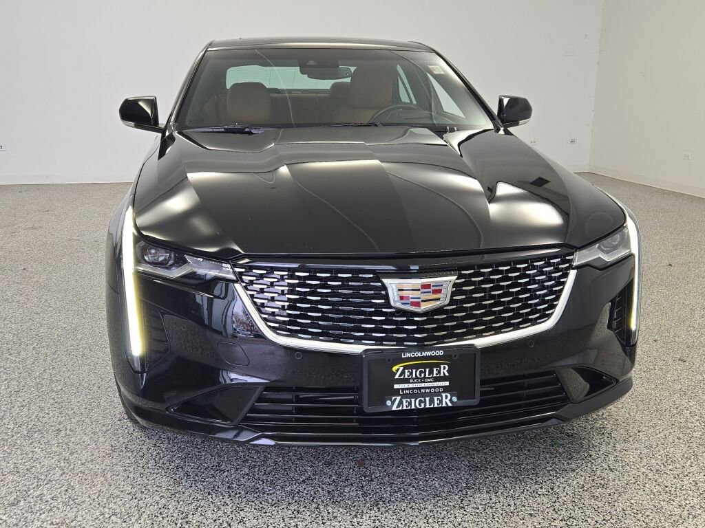 Used 2023 Cadillac CT4 Premium Luxury image 5