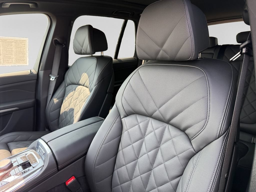 Used 2026 BMW X5 M60i AWD/4WD image 23