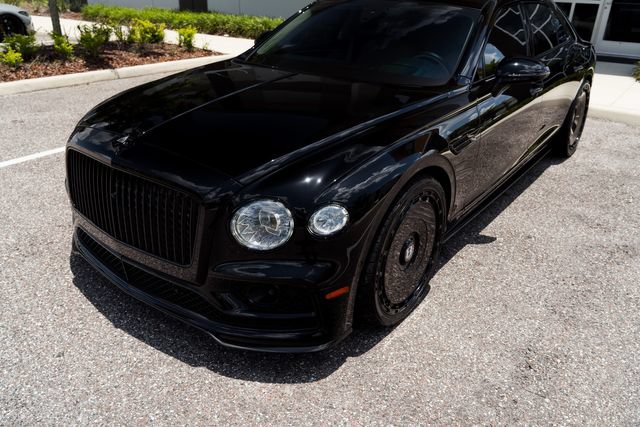 Used 2023 Bentley Flying Spur Azure AWD/4WD image 9
