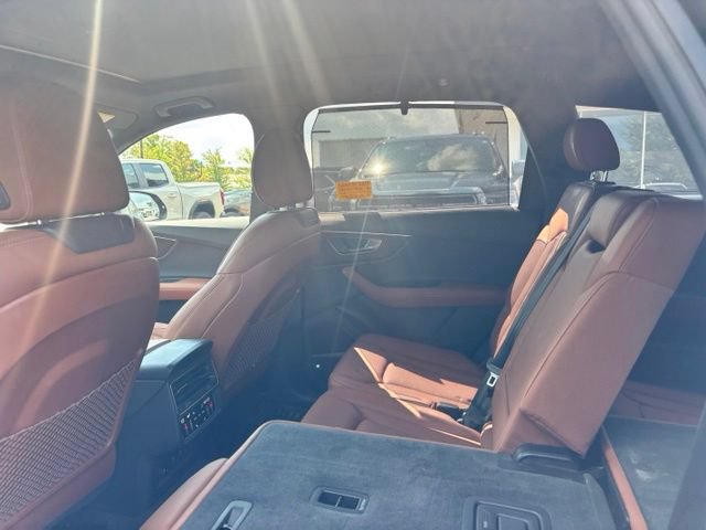 Certified 2025 Audi Q7 3.0T Prestige AWD/4WD image 10