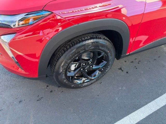 New 2026 Chevrolet Trax LT w/ Midnight Edition image 4