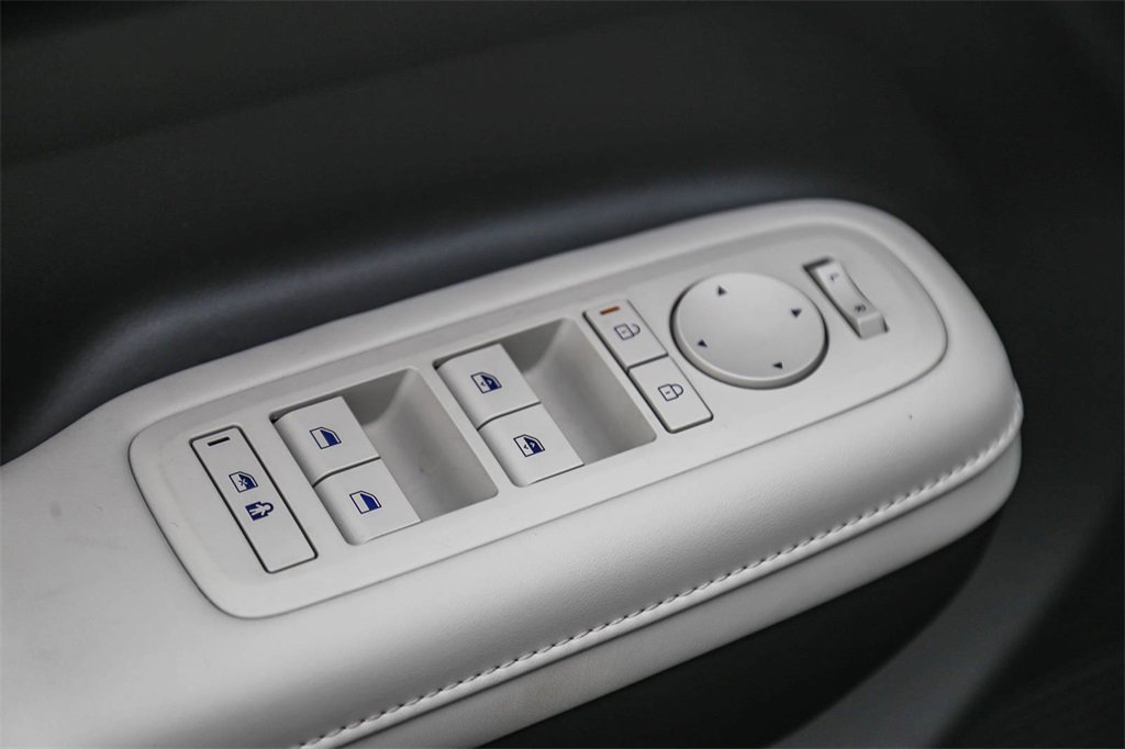 Certified 2026 Hyundai Santa Fe SEL image 20