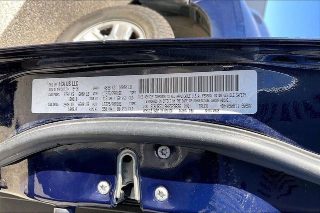 Used 2017 RAM 2500 Tradesman w/ Chrome Appearance Group image 3