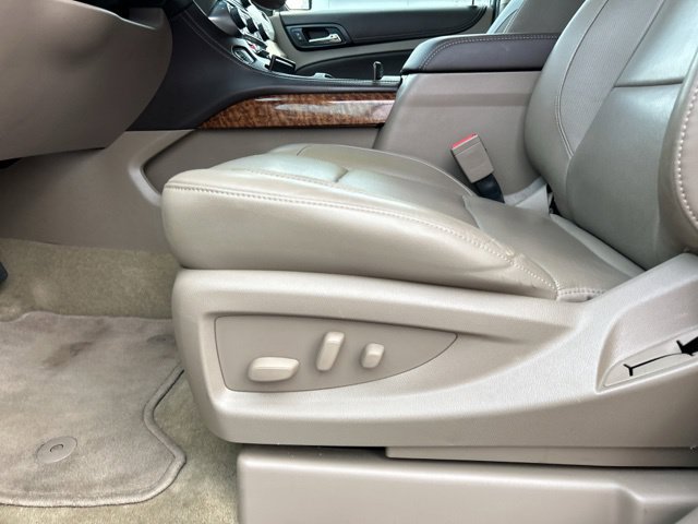 Used 2018 Chevrolet Tahoe Premier AWD/4WD image 38