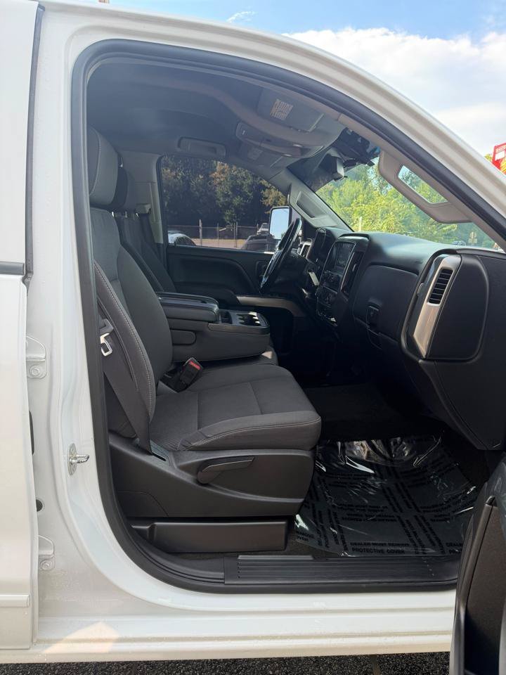 Used 2018 Chevrolet Silverado 2500 LT AWD/4WD image 19