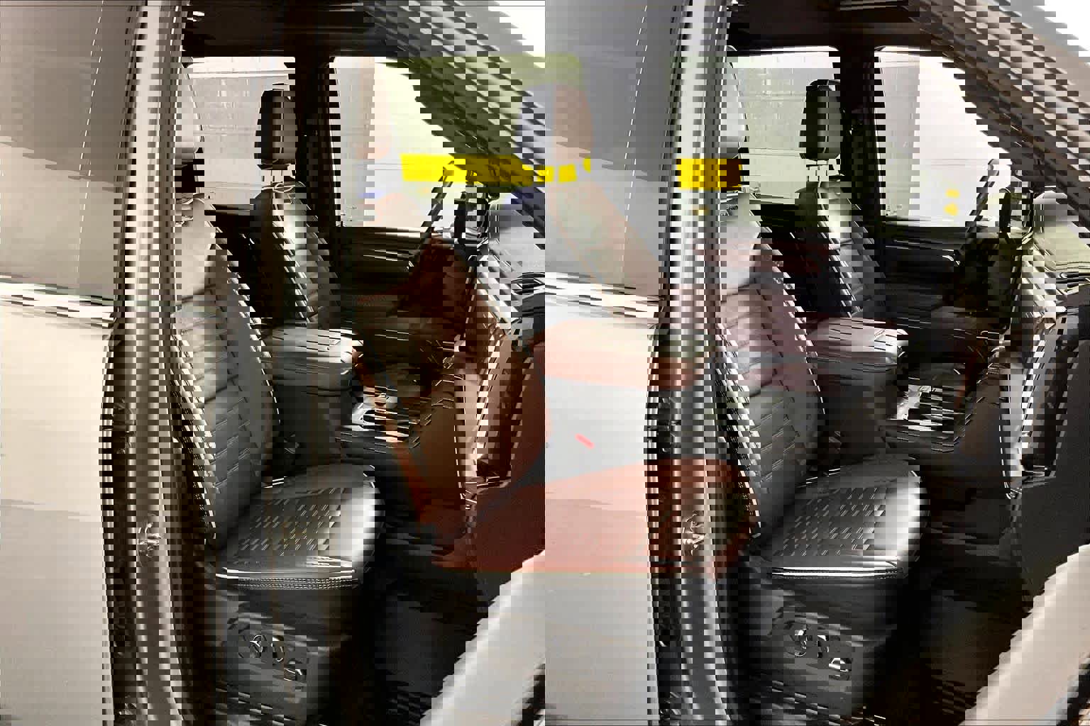 Certified 2024 GMC Sierra 2500 Denali Ultimate image 9