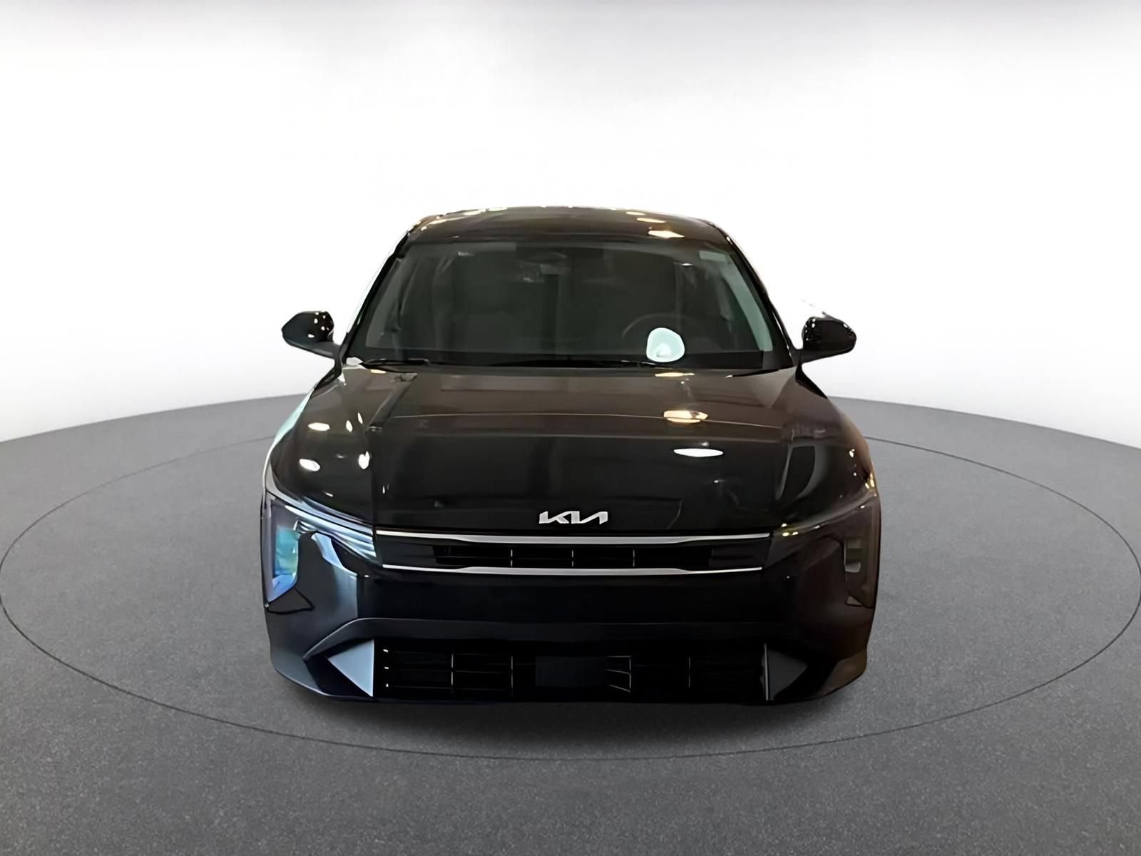 Used 2026 Kia K4 FWD image 3