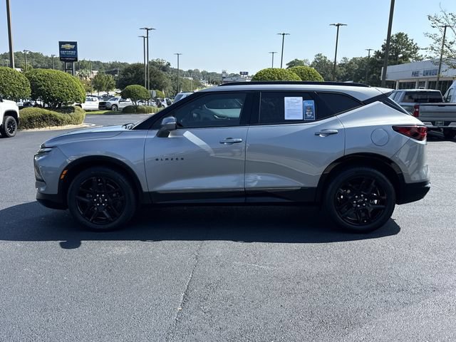 Used 2023 Chevrolet Blazer RS w/ Driver Confidence II Package FWD image 6