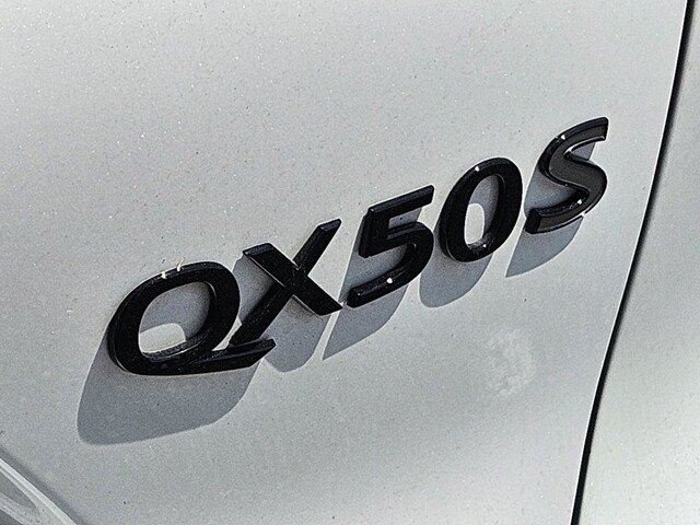 Used 2025 INFINITI QX50 Sport AWD/4WD image 32