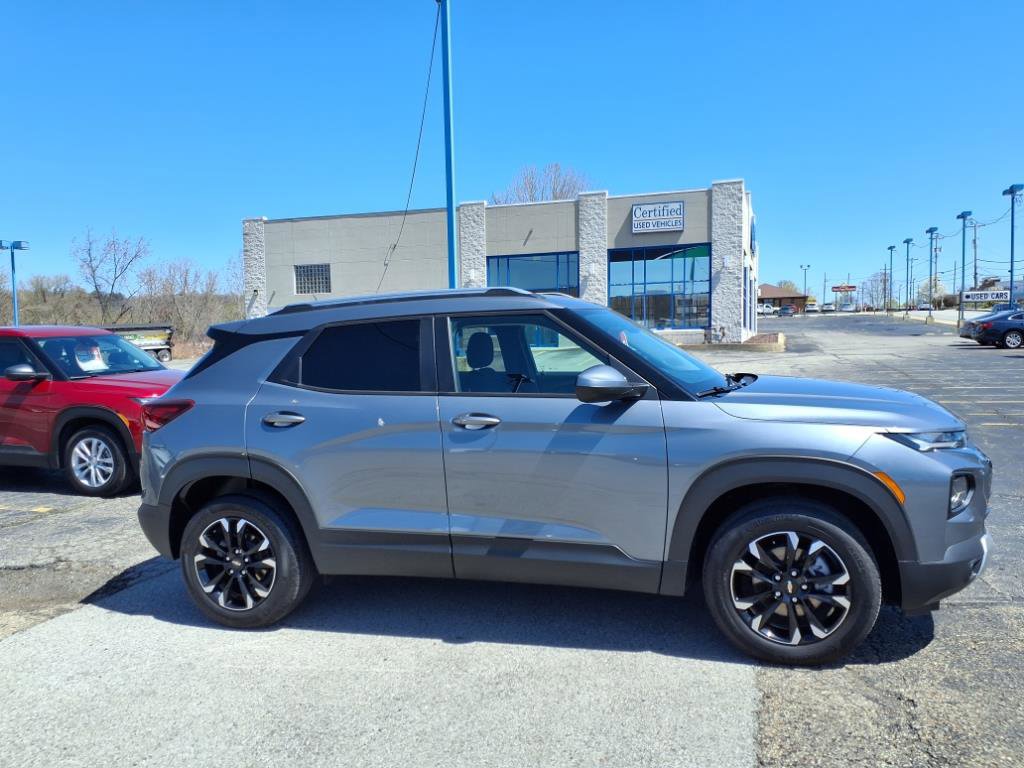 Certified 2022 Chevrolet TrailBlazer LT w/ Convenience Package image 2