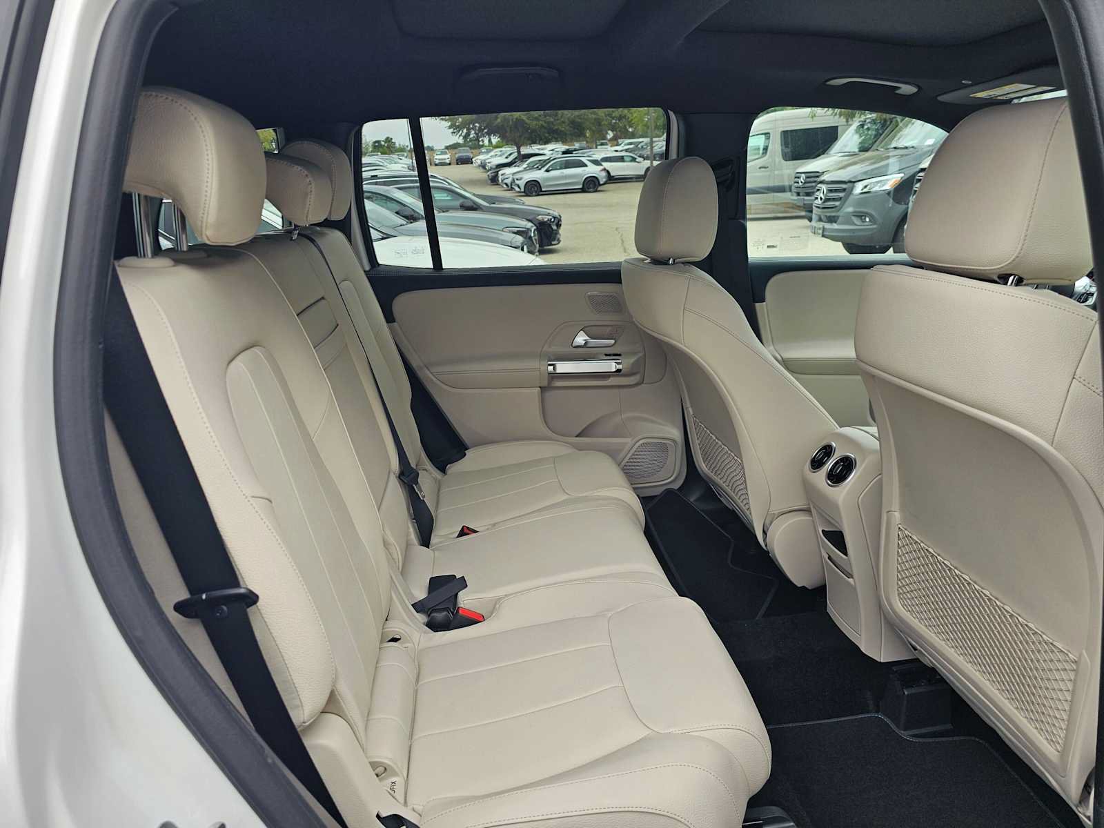 New 2026 Mercedes-Benz GLB 250 image 12